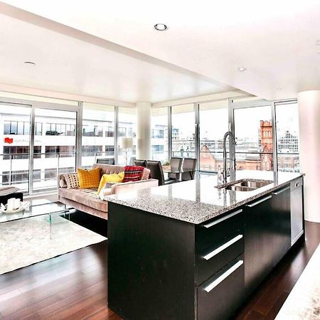 Victoria'S Best Location 2 Bedroom Luxe Condo Экстерьер фото