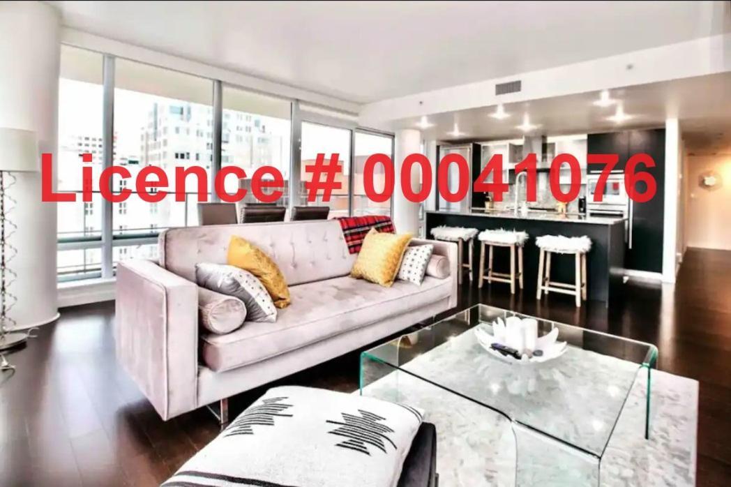 Victoria'S Best Location 2 Bedroom Luxe Condo Экстерьер фото